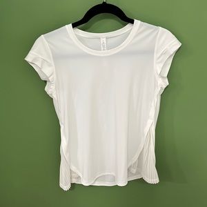 size 4 White Lululemon shirt